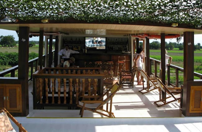 Bar at Amazon Dream Cruise, Brasil