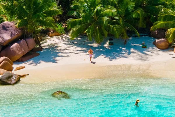 Aqua Lares - La Digue & Seychelles' Inner Islands​ - Day 2