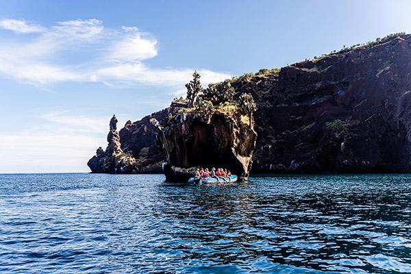 Seaman Journey’s 15-Day F Itinerary Day Three - Entering Tagus Cove.