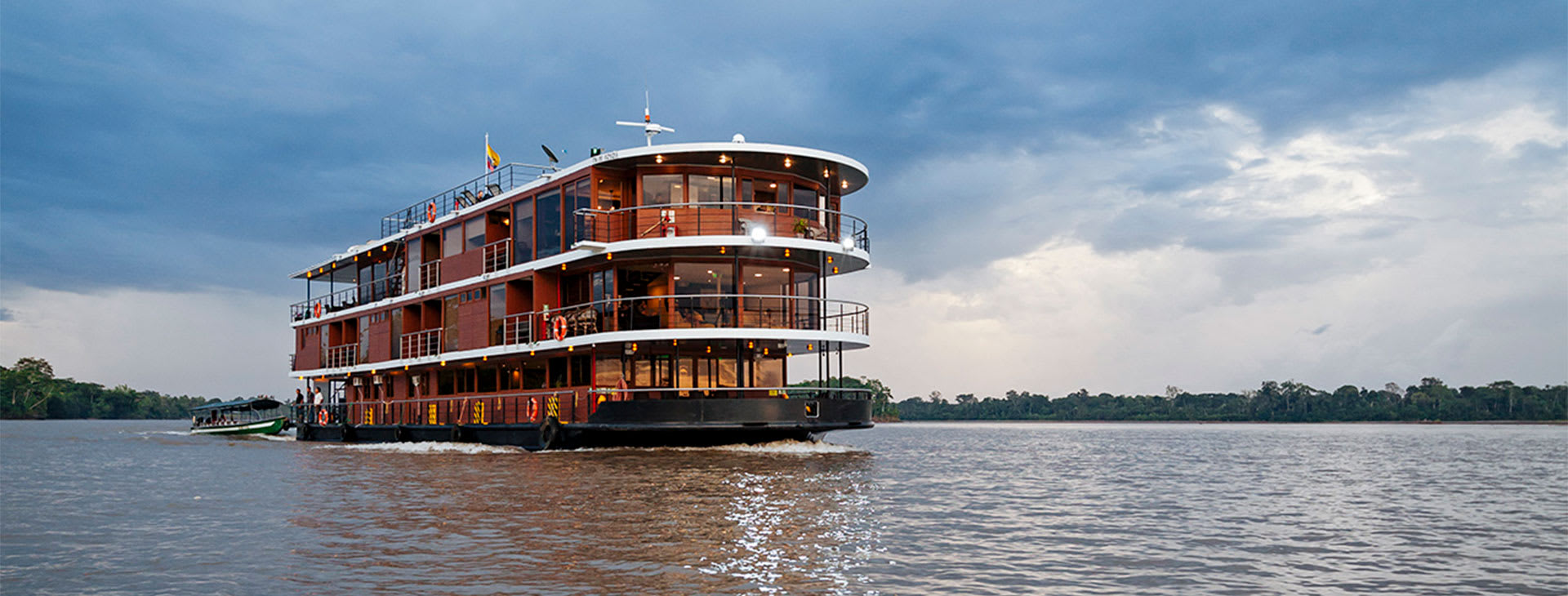 The Manatee Amazon Explorer navigating