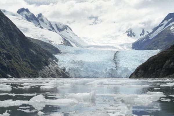 Magellan Explorer - Patagonia & Chilean Fjords (Northbound)